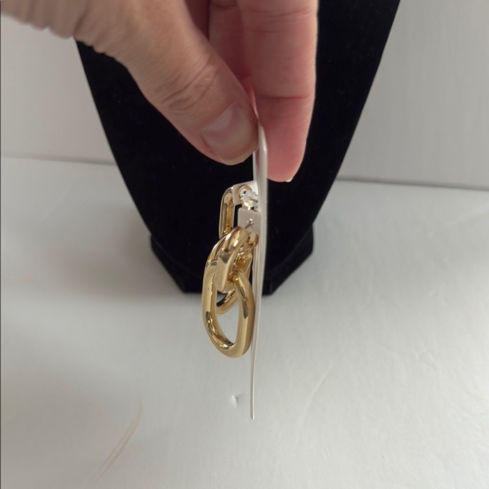 NWT Express Gold Link Earrings - Picture 7 of 7